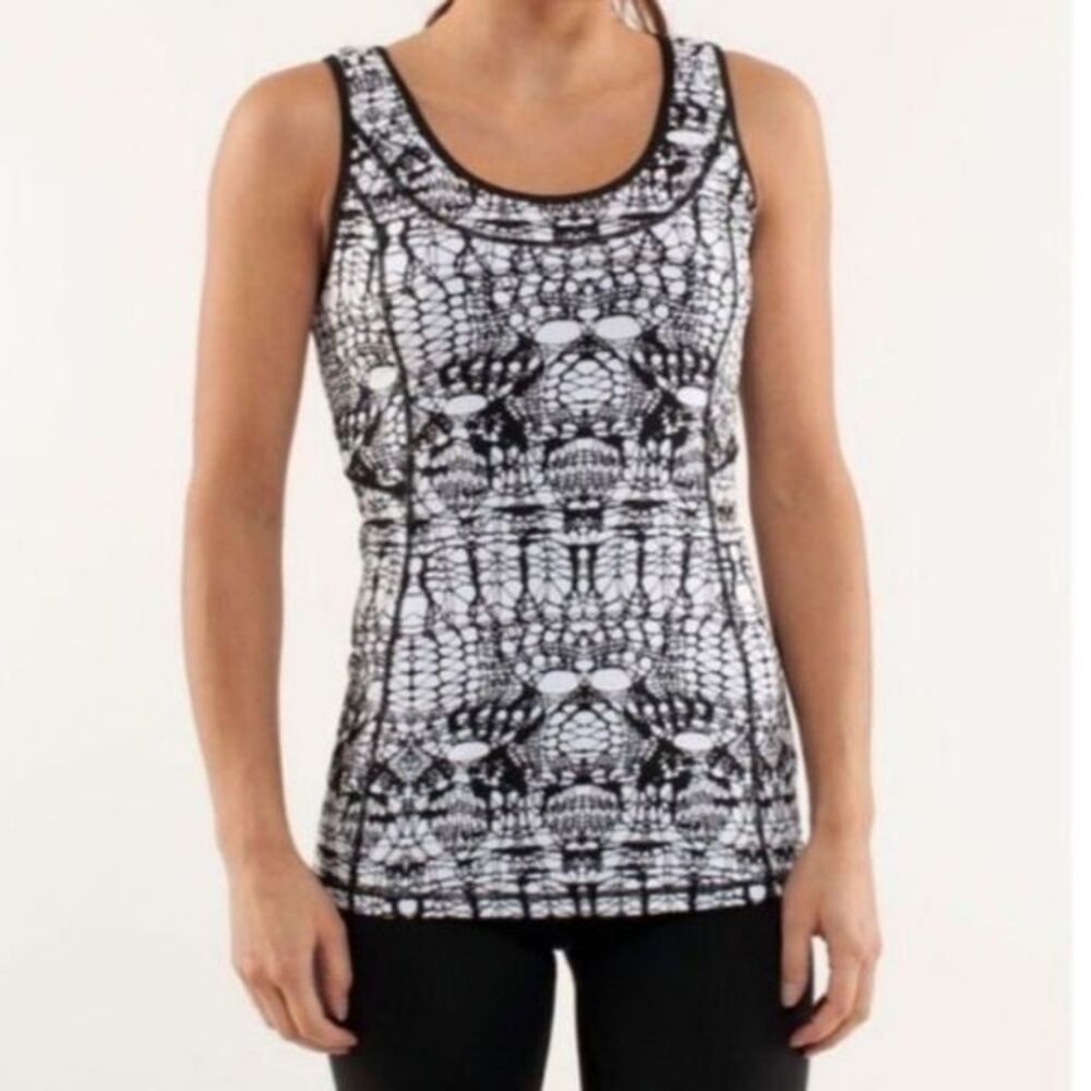 Lululemon Run: 'Stay On Course' Tank In Black White Glacier